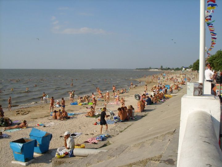 Пляж г.Приморско-Охтарск